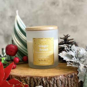 Ginger bread christmas scented candle